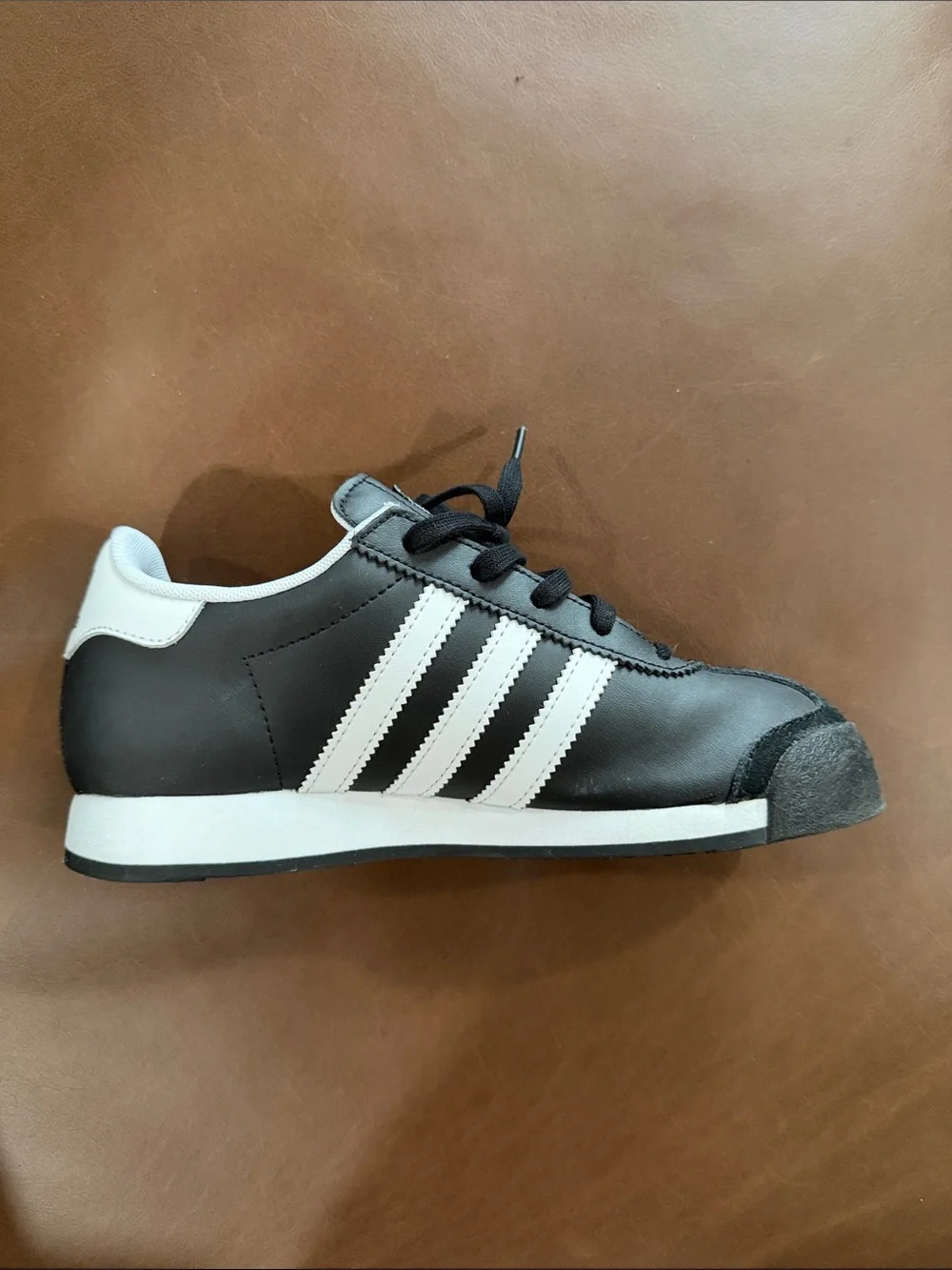 Adidas Boys Samoa Black & White Size 3